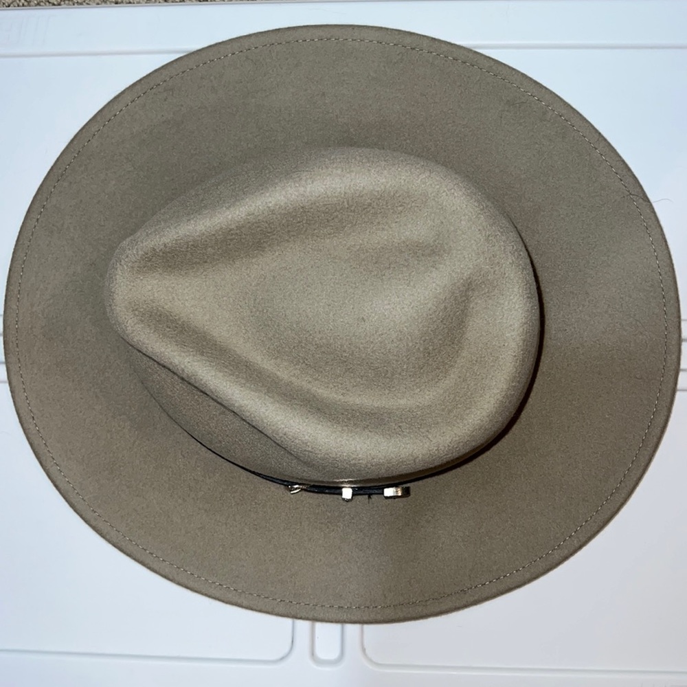 Mix Brown hat